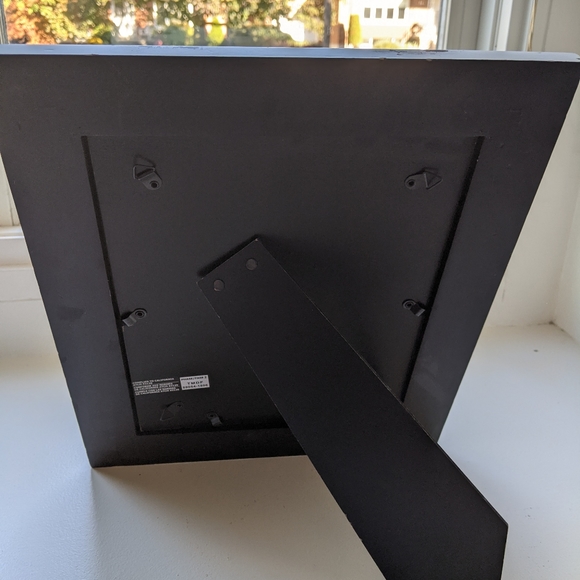 White rustic frame   8 in x 10 in - Picture 2 of 2